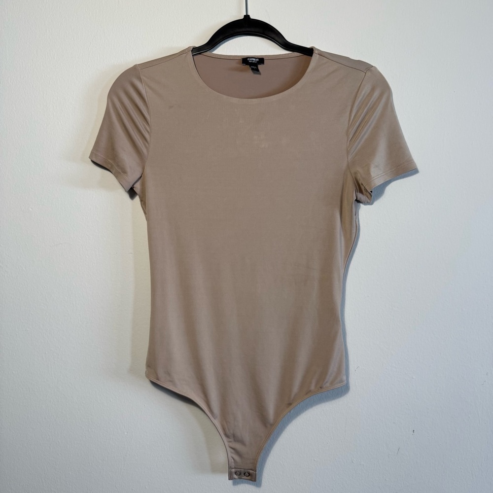 Express Tan Fitted Bodysuit Short Sleeve Crew Neck
